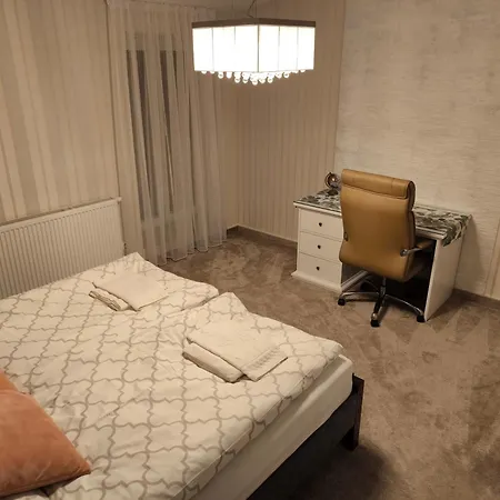 Appartement Apartmanyhurbanova3