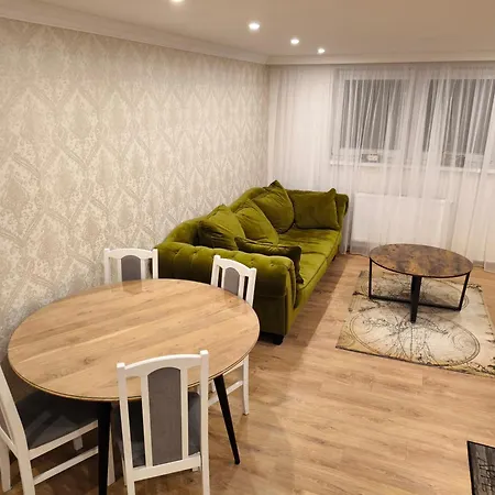 Apartmanyhurbanova3 Apartment